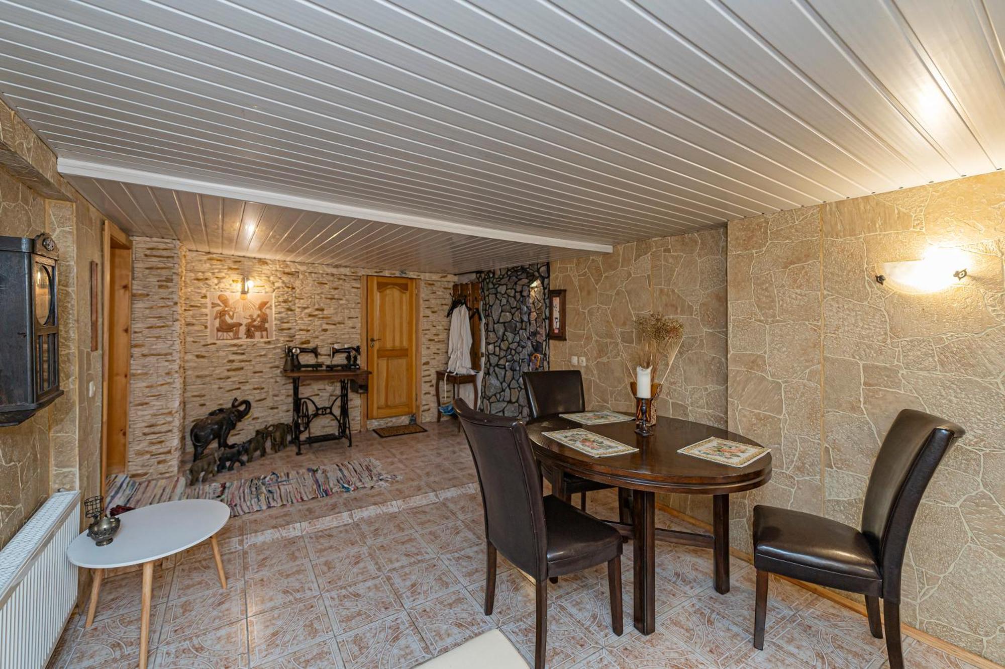 Spacious Studio Apartment By Polo Apartments Kaunas Ngoại thất bức ảnh